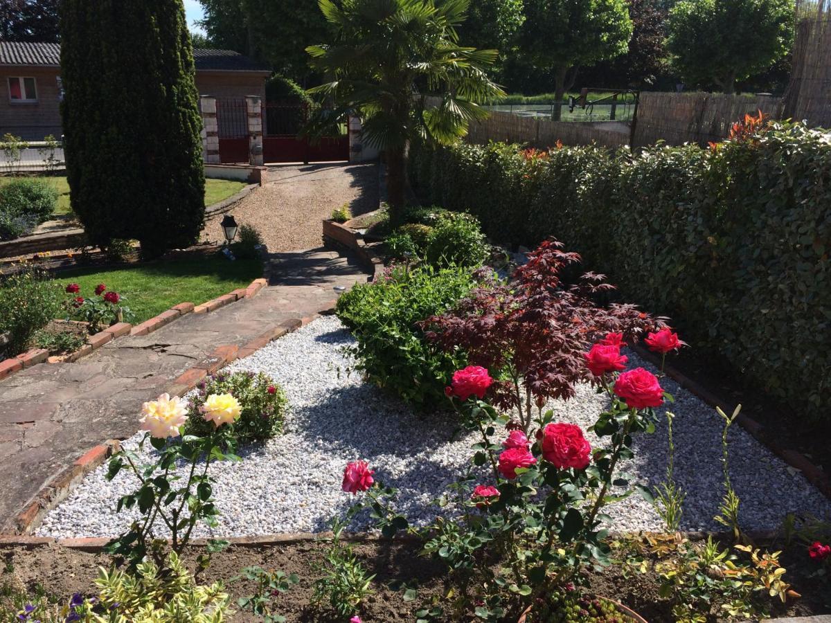 La Noisetiere Hotel Noyers-sur-Cher Luaran gambar