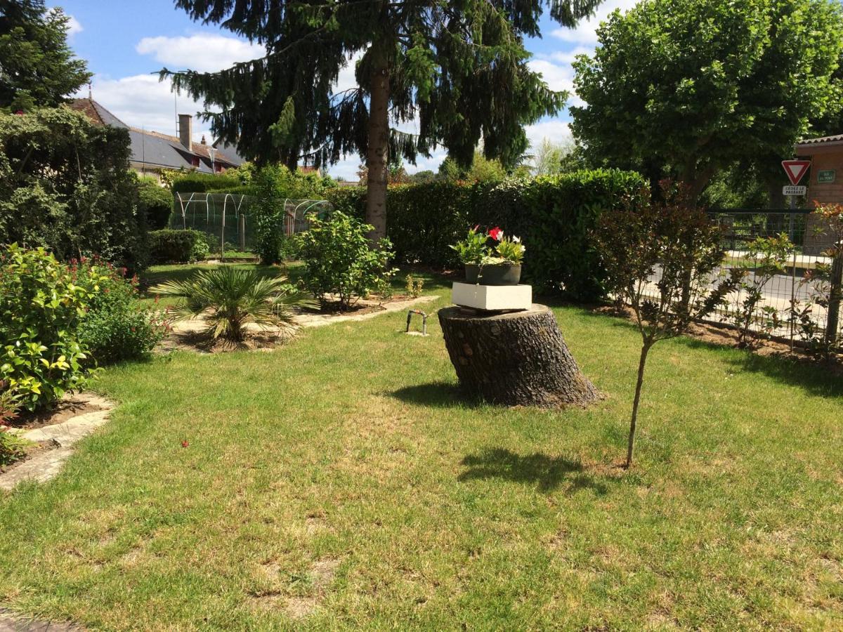 La Noisetiere Hotel Noyers-sur-Cher Luaran gambar