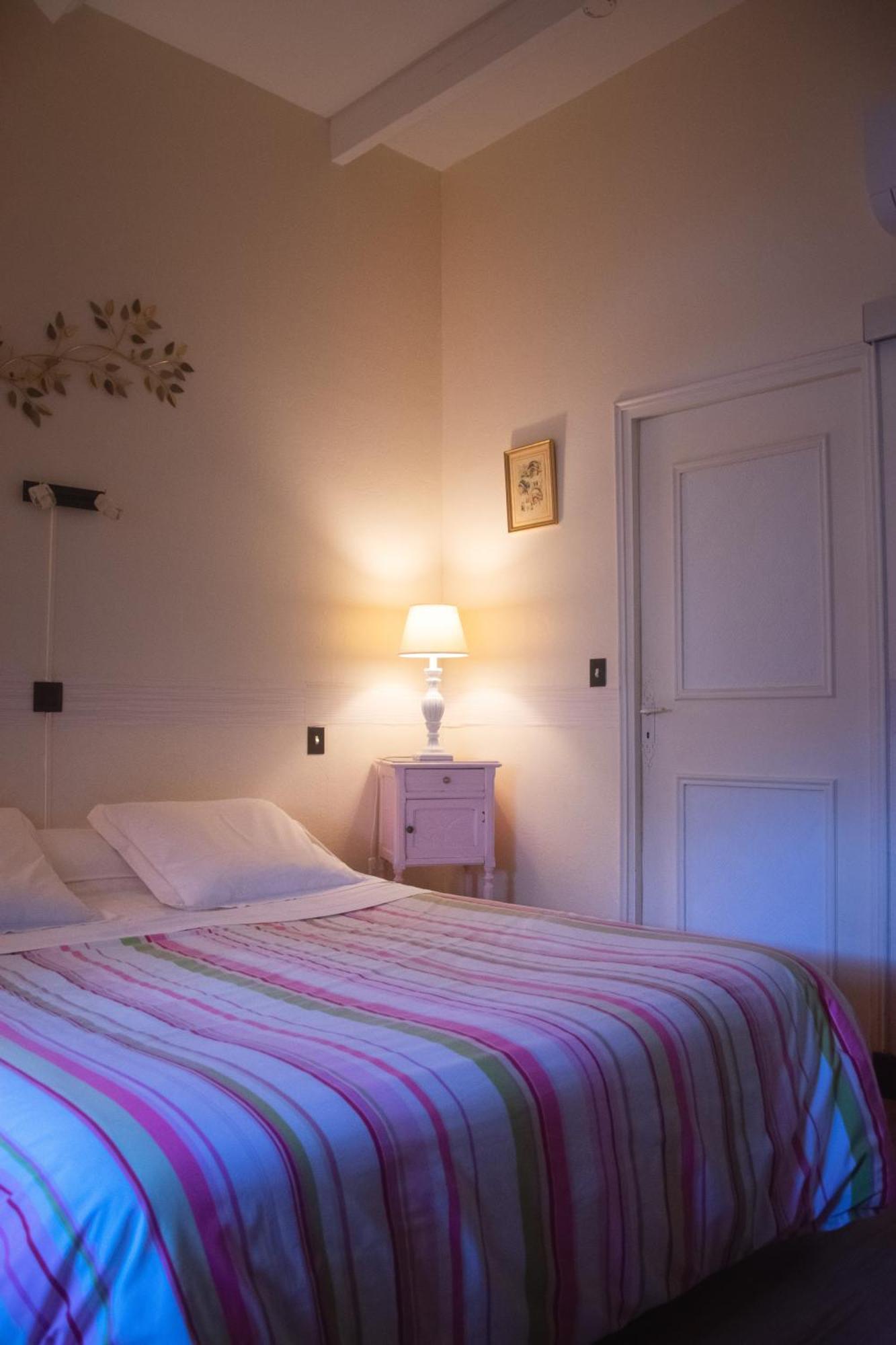 La Noisetiere Hotel Noyers-sur-Cher Luaran gambar