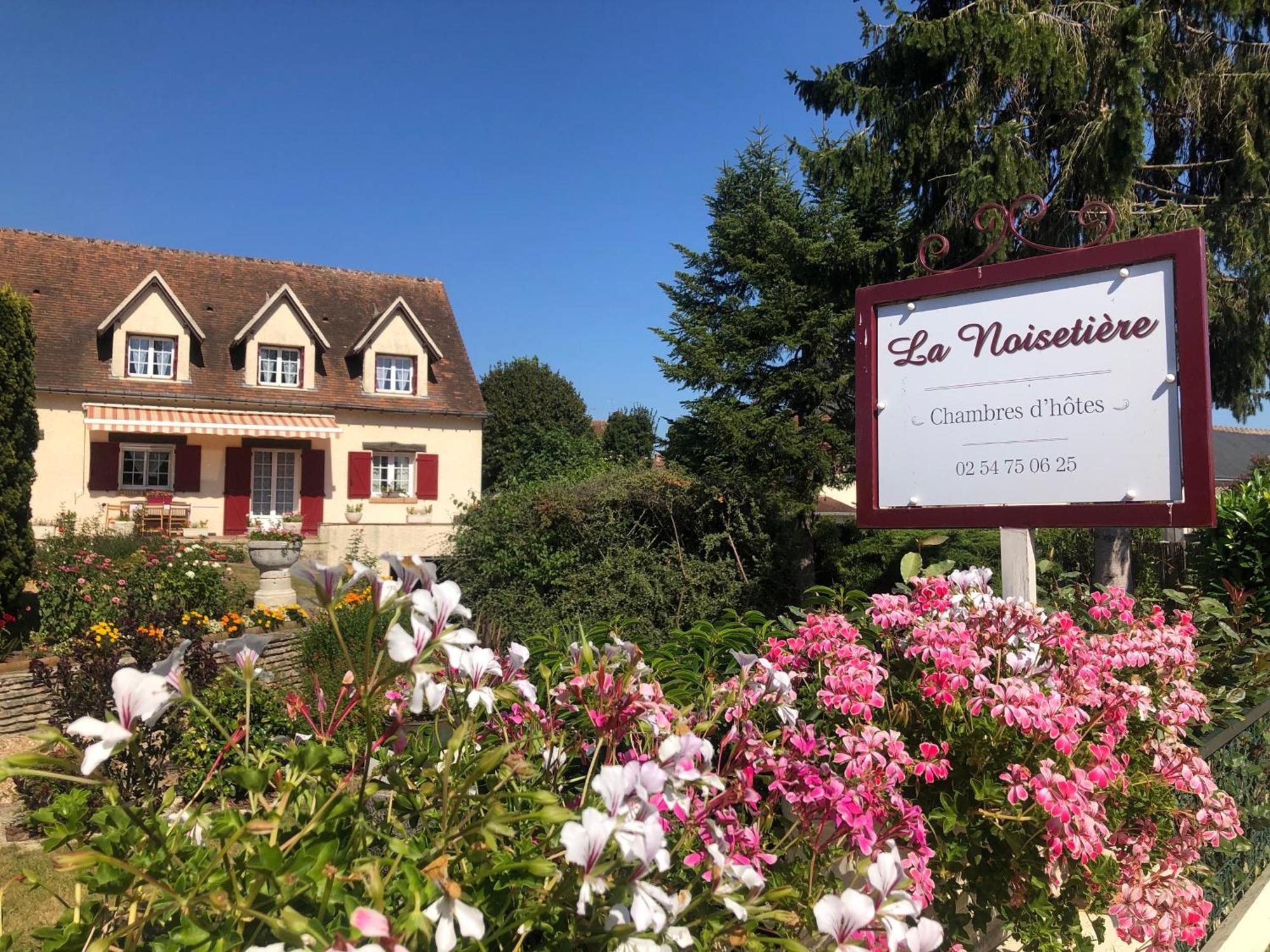 La Noisetiere Hotel Noyers-sur-Cher Luaran gambar